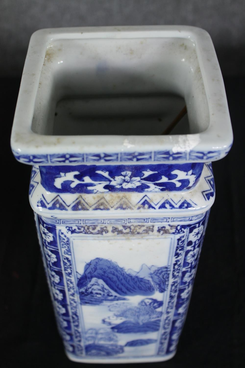 A Japanese cylindrical vase and a Chinese blue and white vase. H.46cm. (Largest). - Image 5 of 7