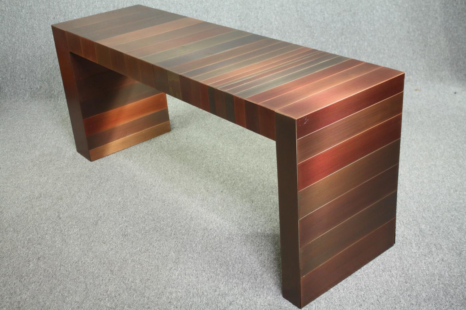 Console table, contemporary Laurameroni with copper panelling. H.70 W.171 D.50cm. - Image 7 of 11