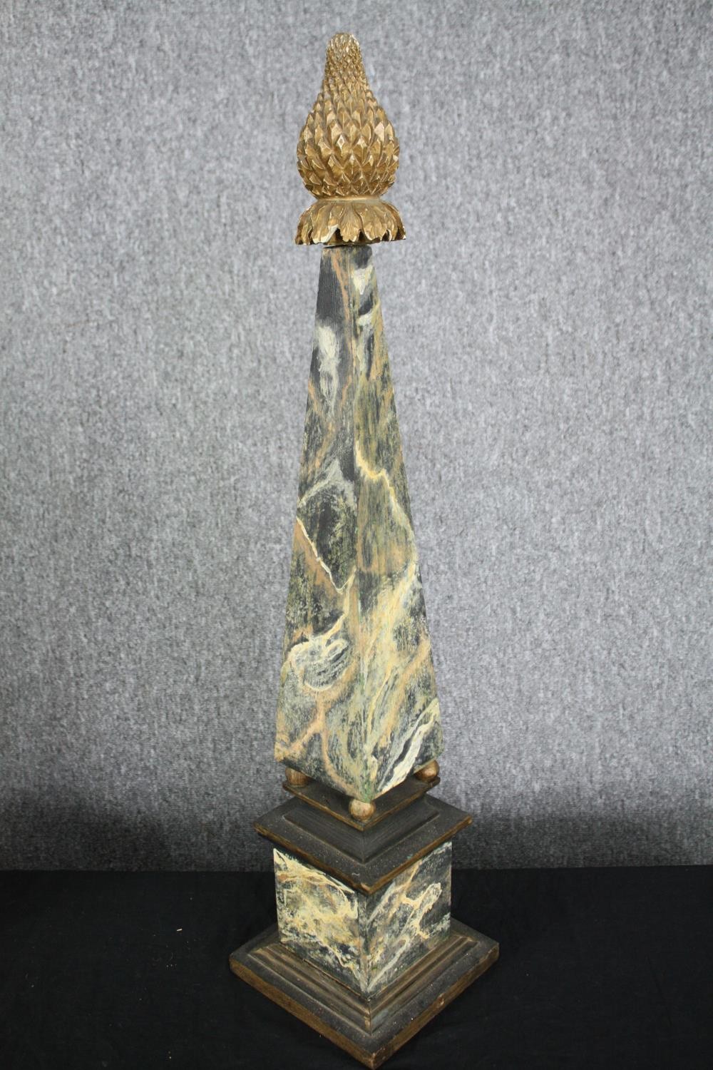 A pair of painted obelisks along with faux marble example with a pineapple finial. H.76 cm. ( - Image 5 of 7