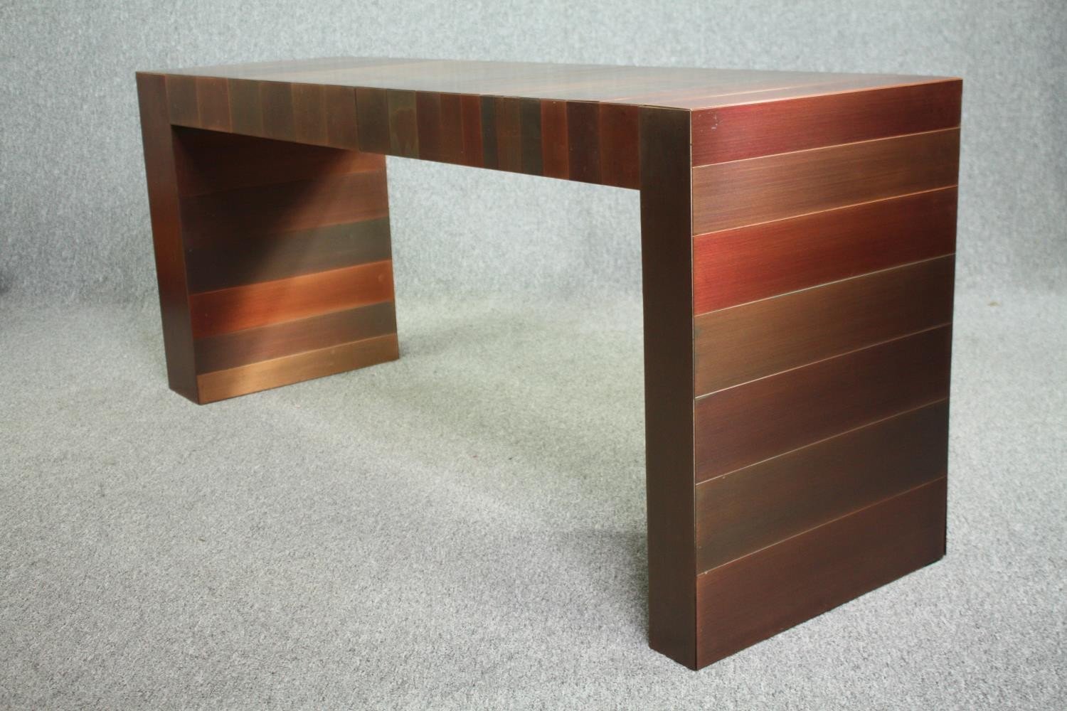 Console table, contemporary Laurameroni with copper panelling. H.70 W.171 D.50cm. - Image 4 of 11