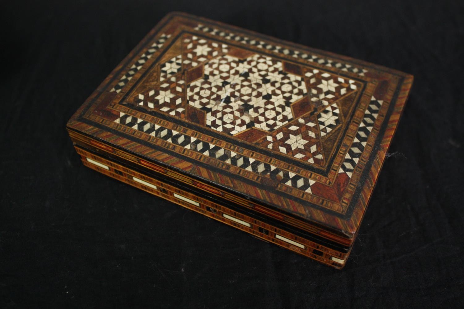 A collection of five boxes, to include, Damascus, Mother of Pearl and Chinese blue glass inlaid. H.8 - Image 5 of 6