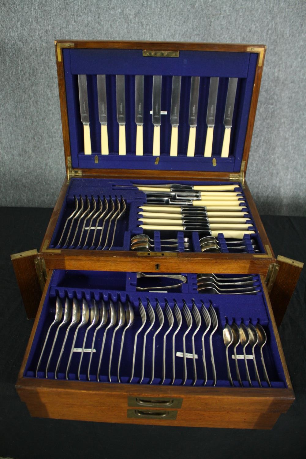 Cutlery canteen, 19th century oak cased, Oliver and Bowers. H.23 W.45 D.31cm. (Case) - Image 5 of 21