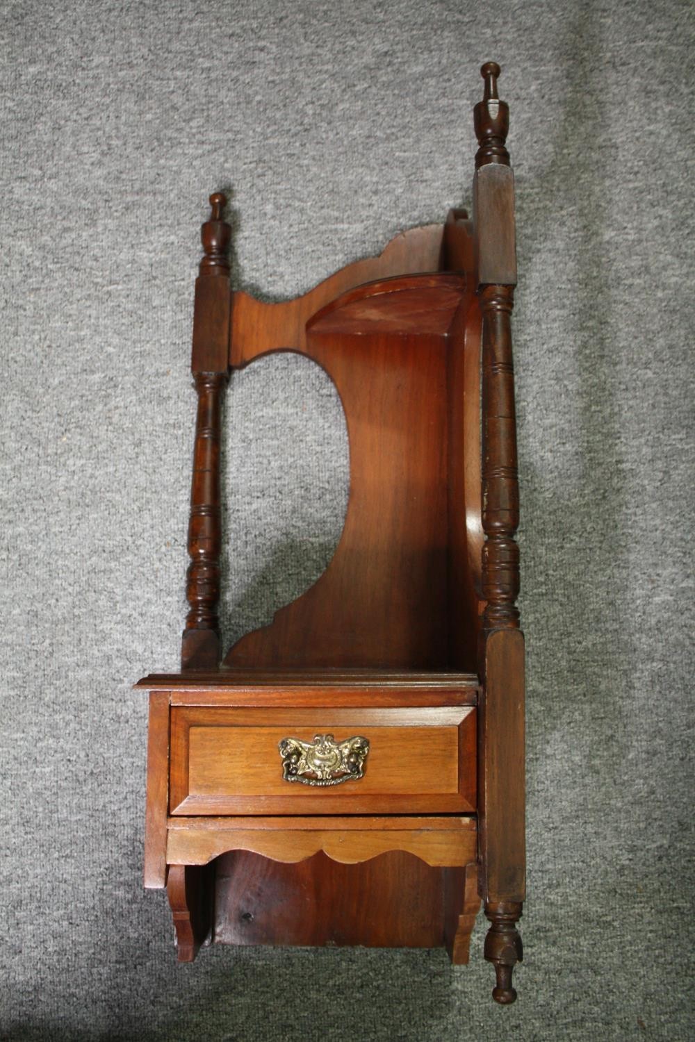 A Victorian mahogany swing mirror along with a pair of 19th century walnut corner wall brackets. H. - Image 8 of 11