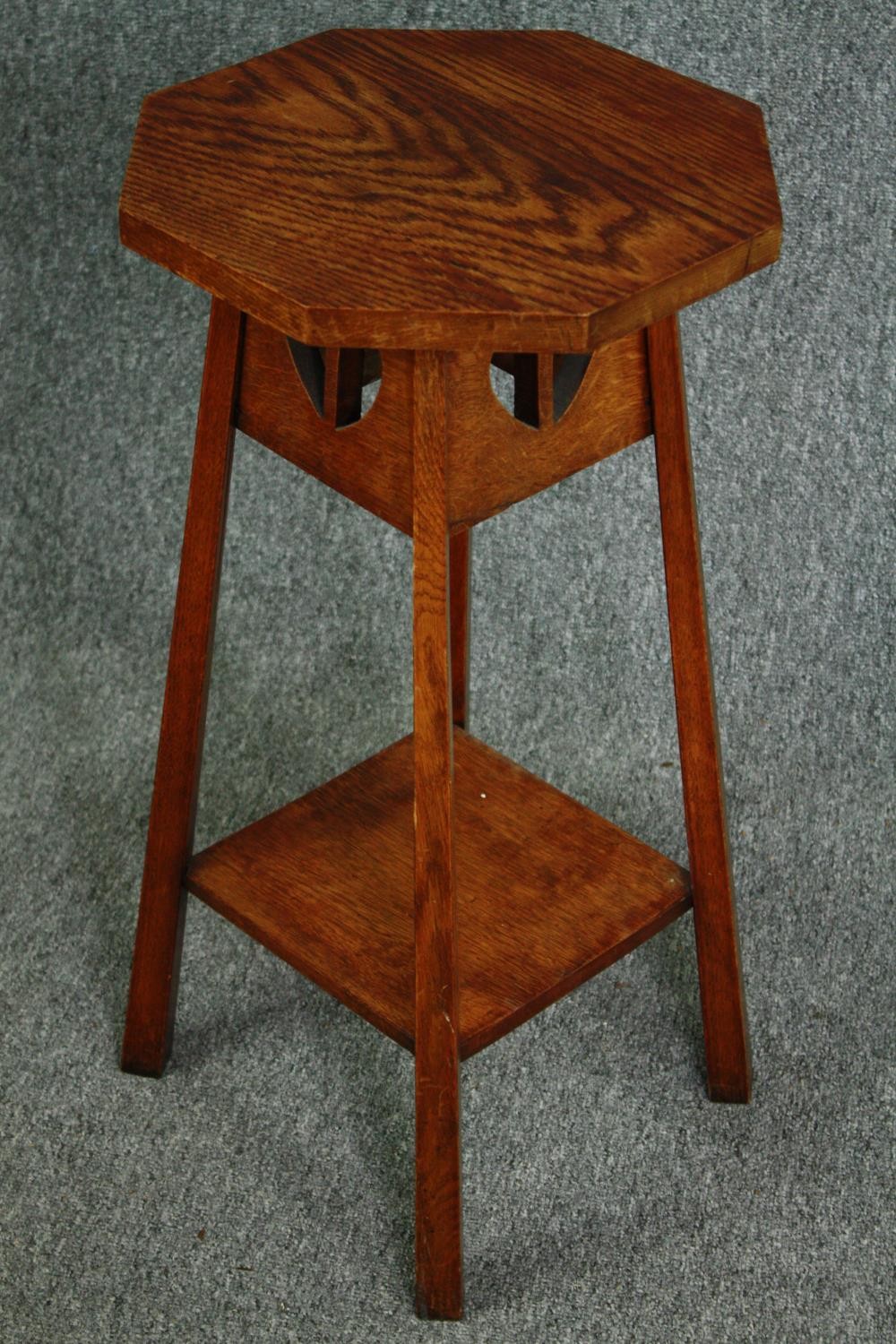 Jardiniere stand, Arts and Crafts oak. H.69cm. - Image 2 of 4