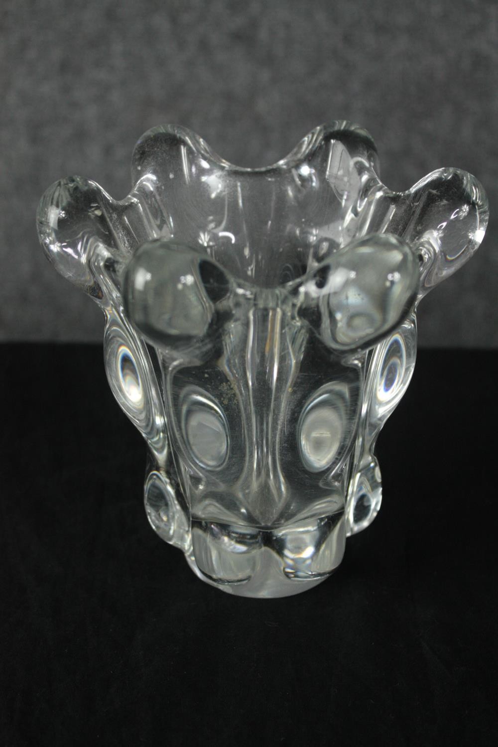 A mixed collection of glass including a decanter, candlestick and bowls one of which is in the shape - Image 4 of 11