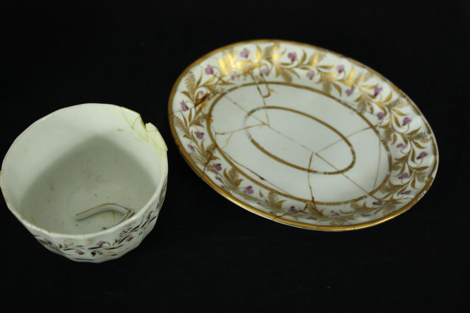 An 18th century Coalport John Rose period. Pattern mark 866 hand-painted part floral coffee and - Image 11 of 14