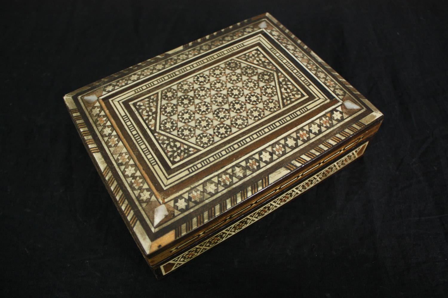 A collection of five boxes, to include, Damascus, Mother of Pearl and Chinese blue glass inlaid. H.8 - Image 4 of 6