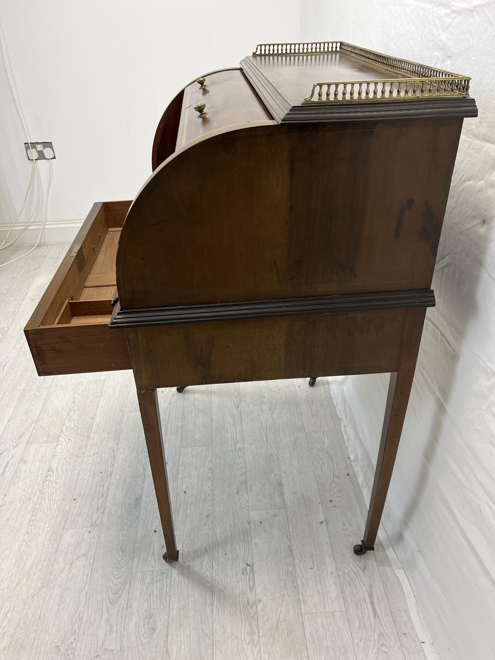 An Edwardian Sheraton style mahogany and satinwood inlaid cylinder bureau with fitted interior and - Image 6 of 10