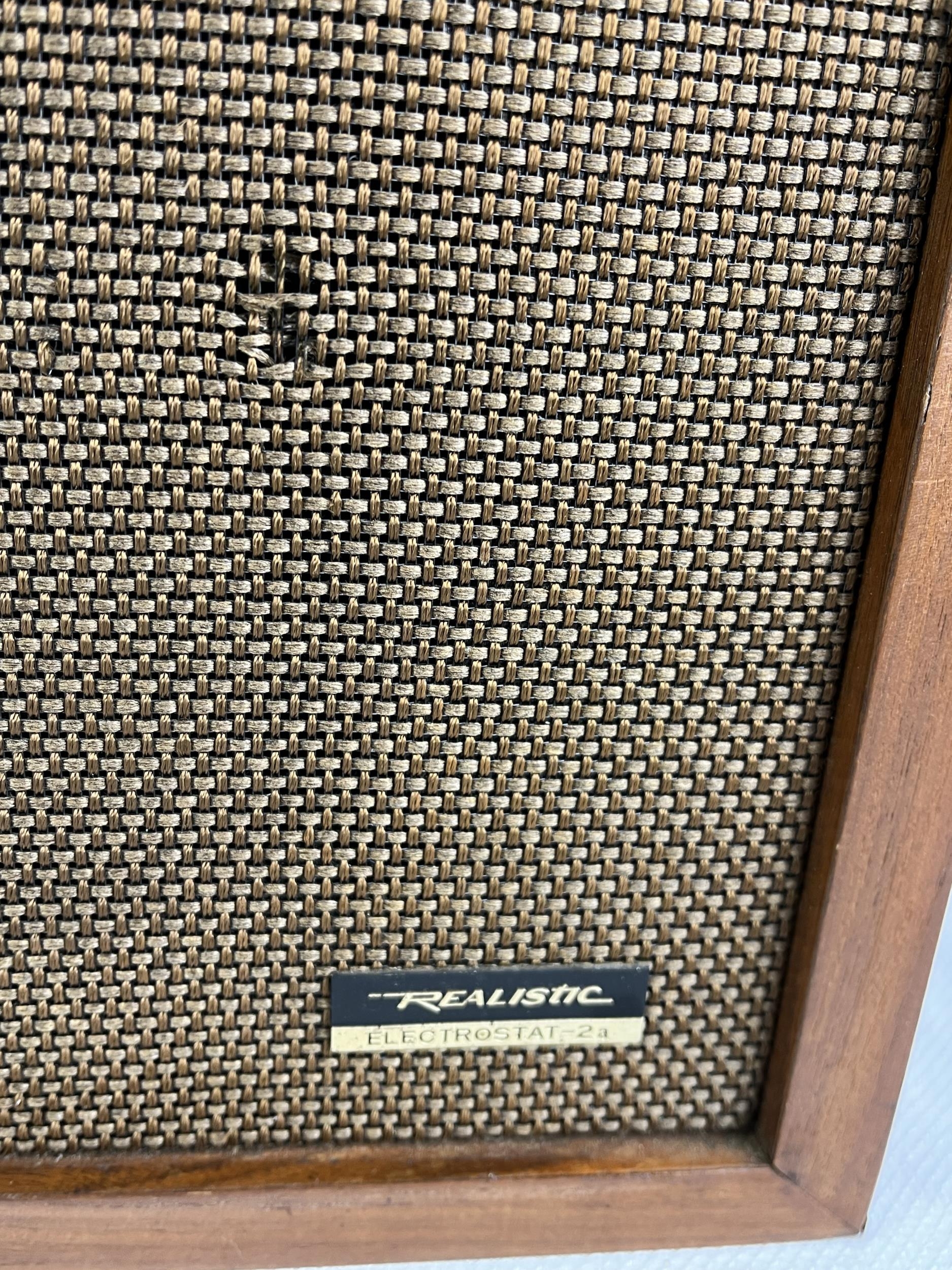 A pair of vintage Realistic “Electrostat” 1970 speakers. - Image 3 of 6