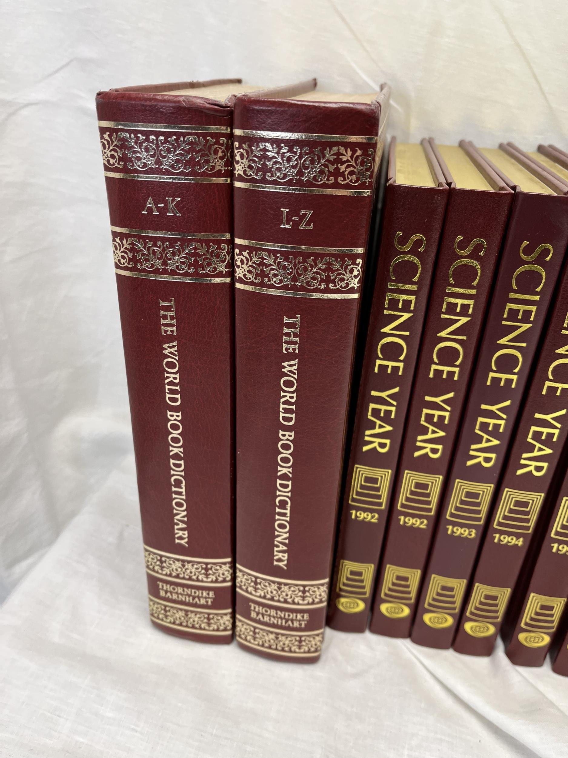 The World Book Dictionary and The Science Year Book, 4 sets. H.28.5cm. (Largest) - Image 3 of 4