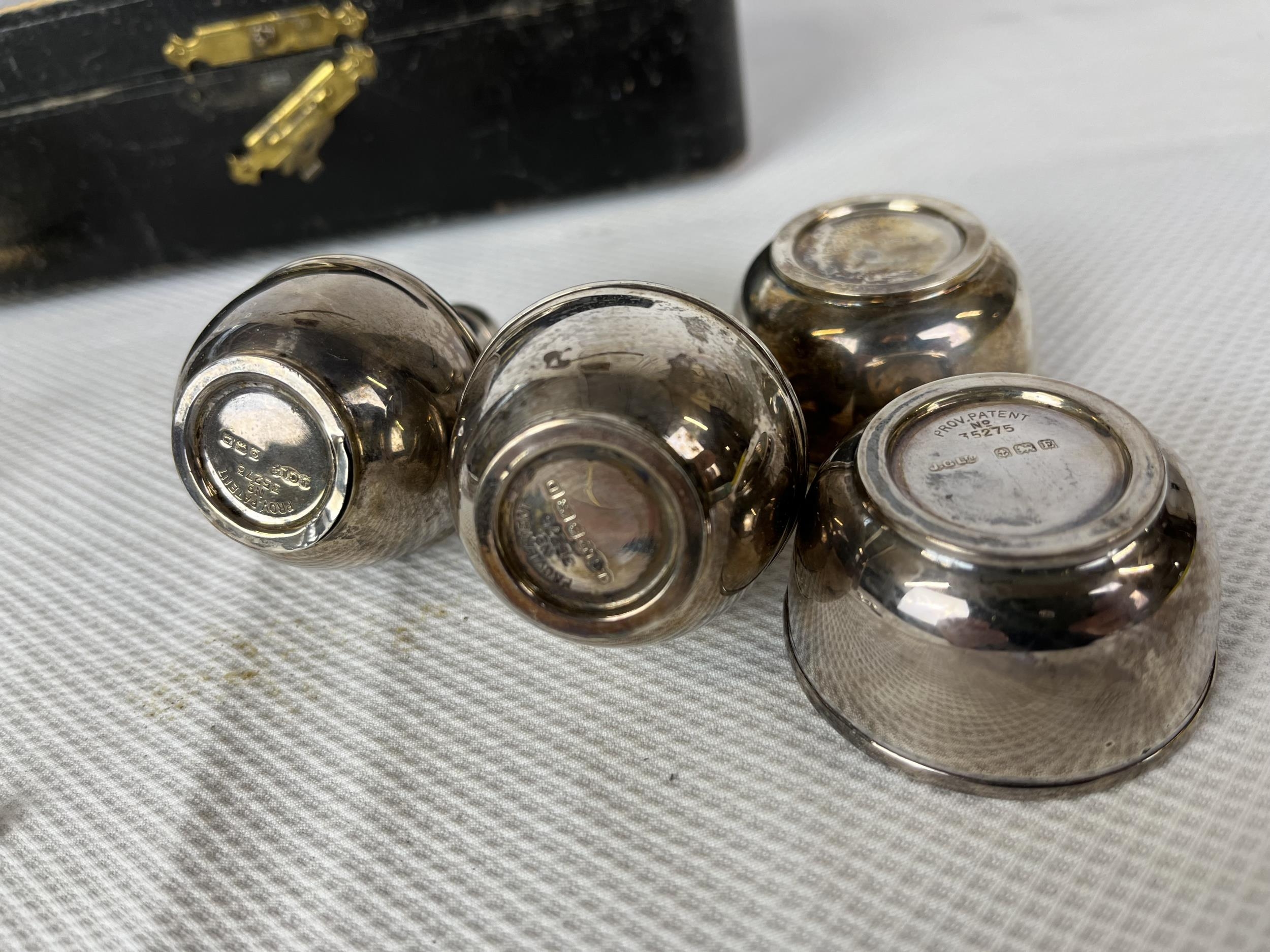 An English hallmarked cruet set, 162g, one piece and fitted box damaged as seen. - Image 4 of 5
