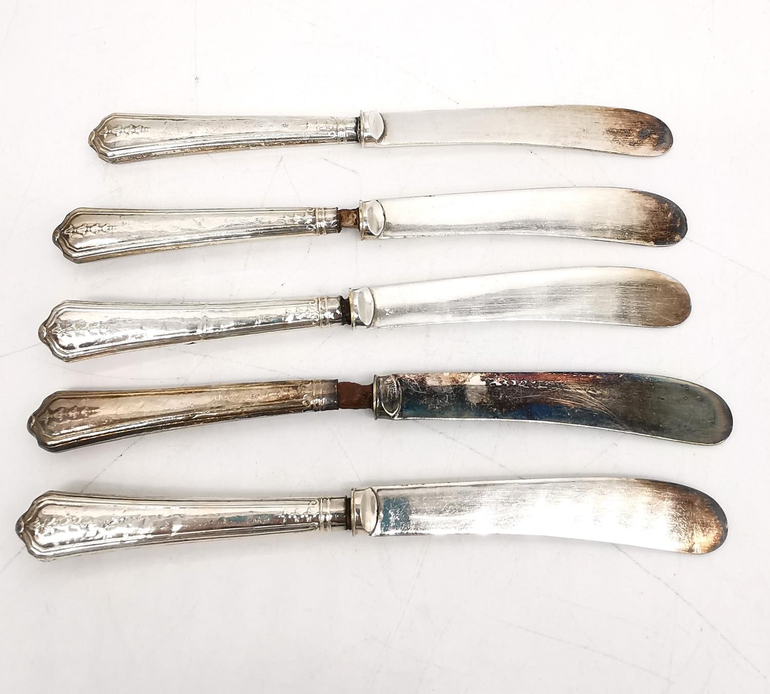 A leather cased set of six apostle design silver coffee spoons by Barker Brothers Silver Ltd and - Image 6 of 7
