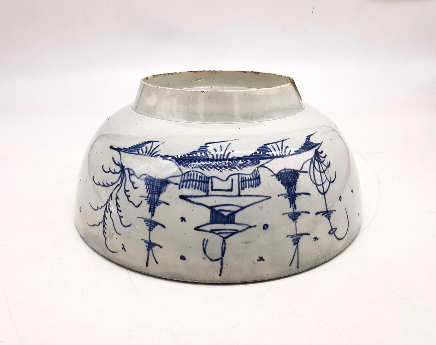 A 18th century Delft blue and white Chinese design bowl with pagoda and tree design. (chipped and - Image 6 of 12