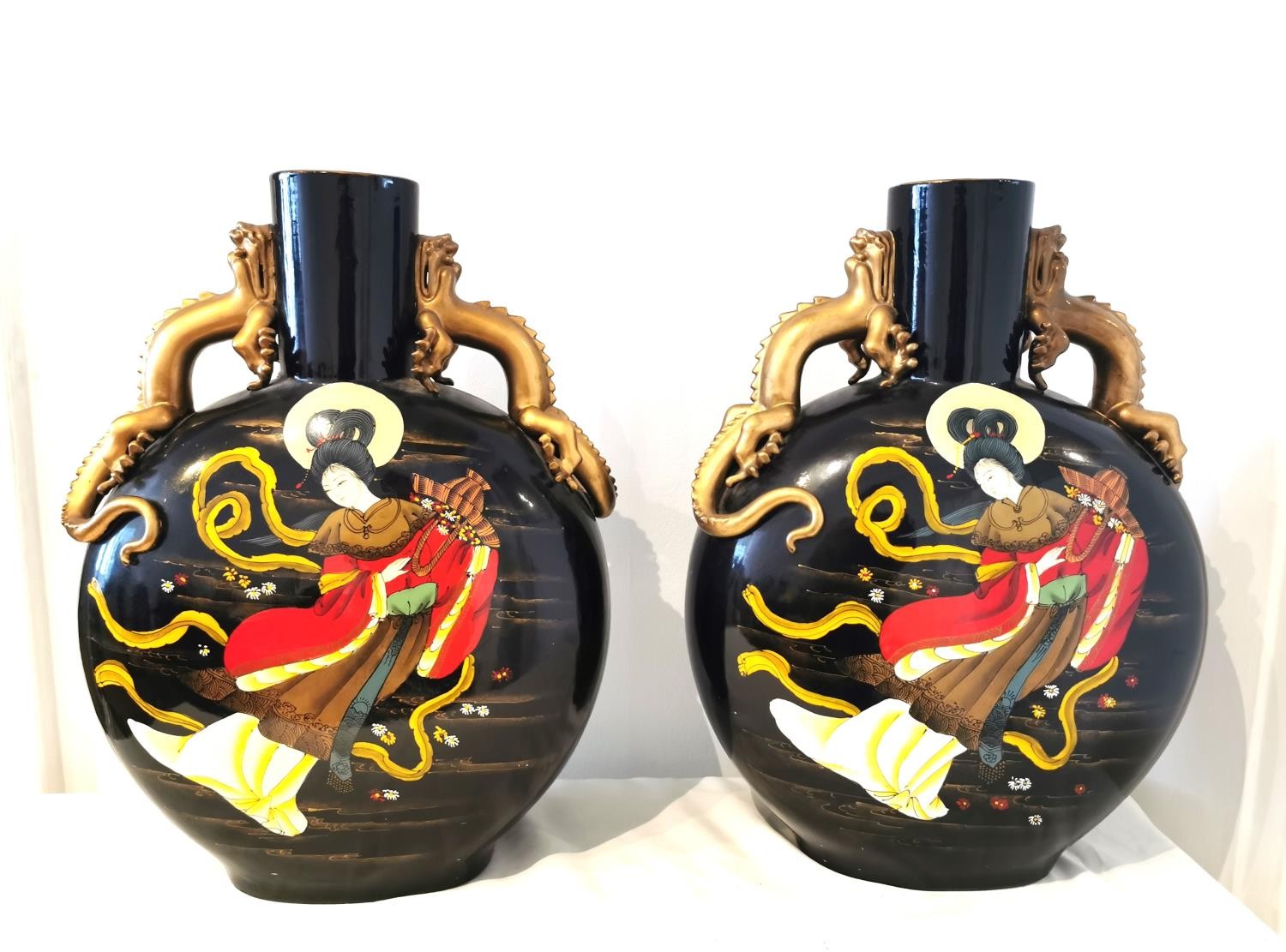 A pair of large 20th century Japanese moon flasks with gilded dragon handles, painted with birds and - Image 8 of 12