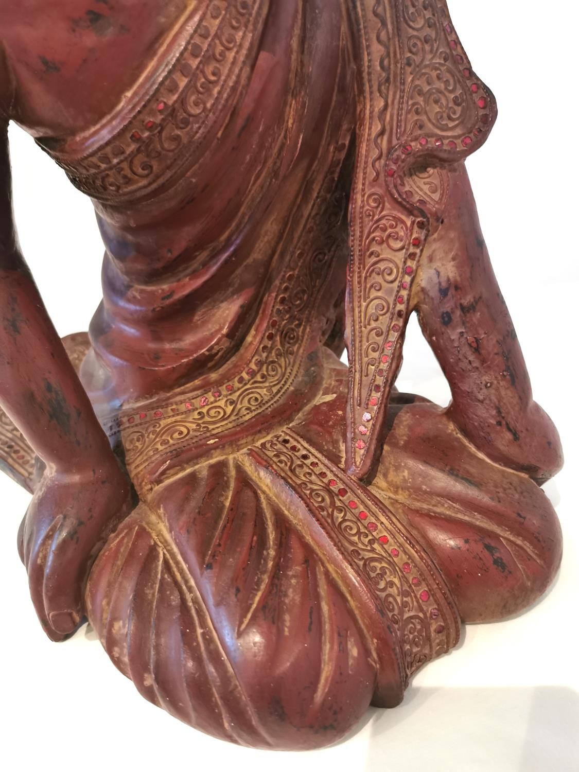 A 19th/early 20th century carved and lacquered Burmese kneeling figure of a monk wearing a robe. The - Image 3 of 10