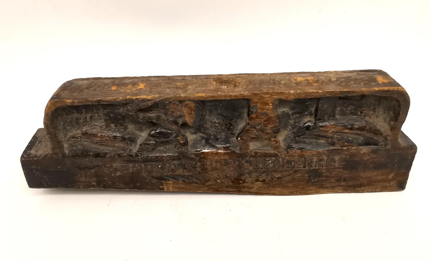 A 19th century decorative Italian wood carving possibly a small lintel or Sicilian cart fragment. - Image 7 of 7