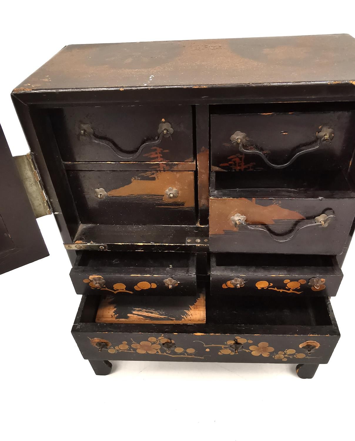 A late 19th century Japanese lacquered and gilded jewellery cabinet on stand. Each door decorated - Image 9 of 11