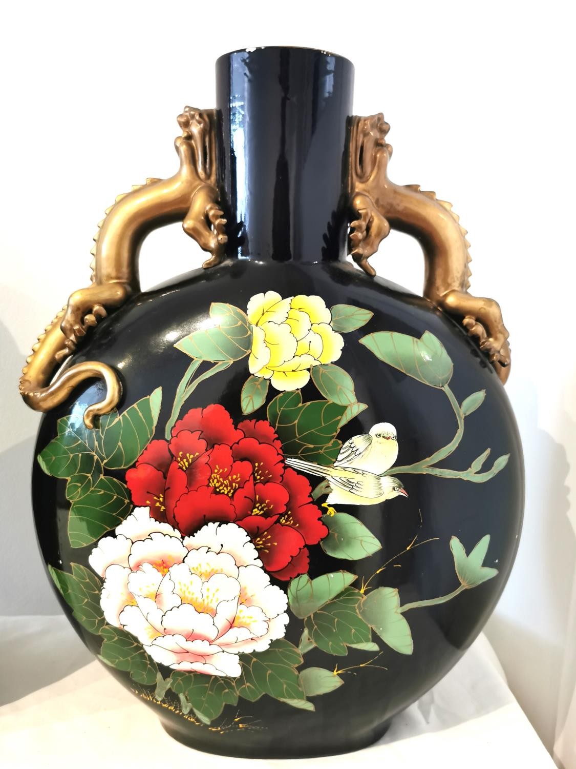 A pair of large 20th century Japanese moon flasks with gilded dragon handles, painted with birds and - Image 5 of 12