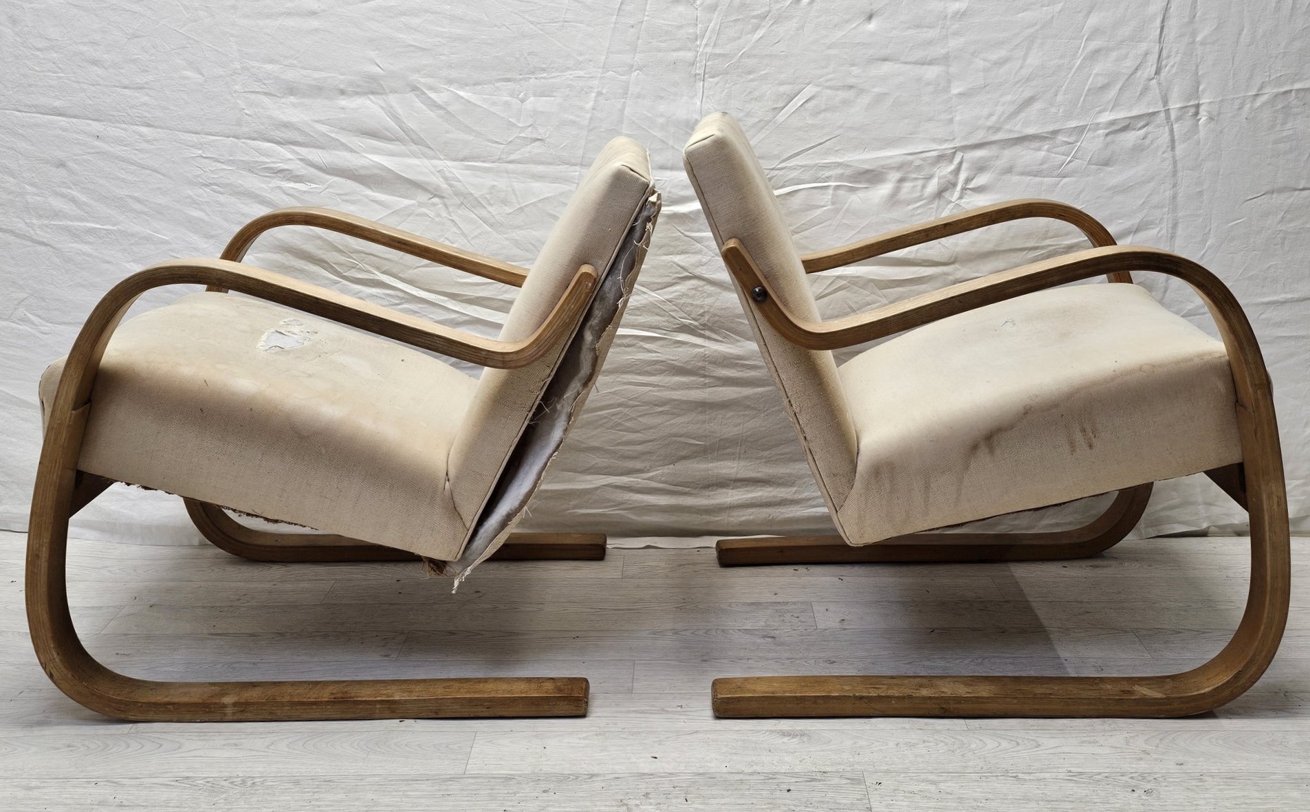 Alvar Aalto (1898-1976), a pair of Model 402 armchairs from a 1933 design for Finmar Ltd. - Image 2 of 8