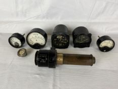 A collection of WW2 aviation monitors along with a gunner's sight. Longest 21cm.