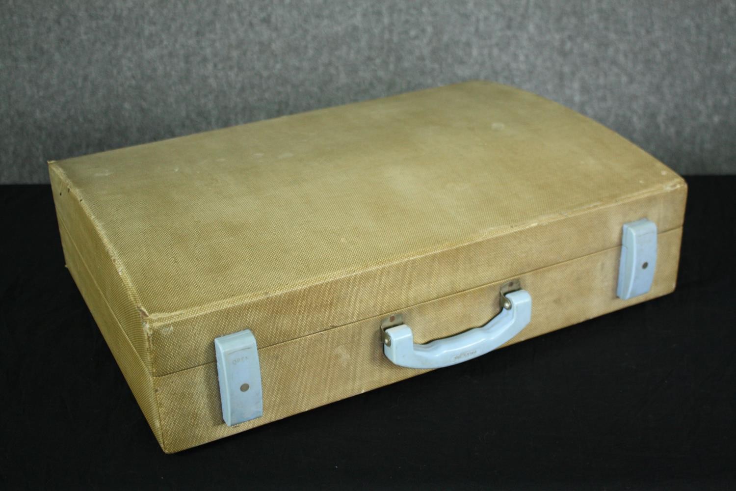 Picnic set, vintage Brexton, cased fully fitted and complete. H.15 W.53. D.38cm. - Image 6 of 7