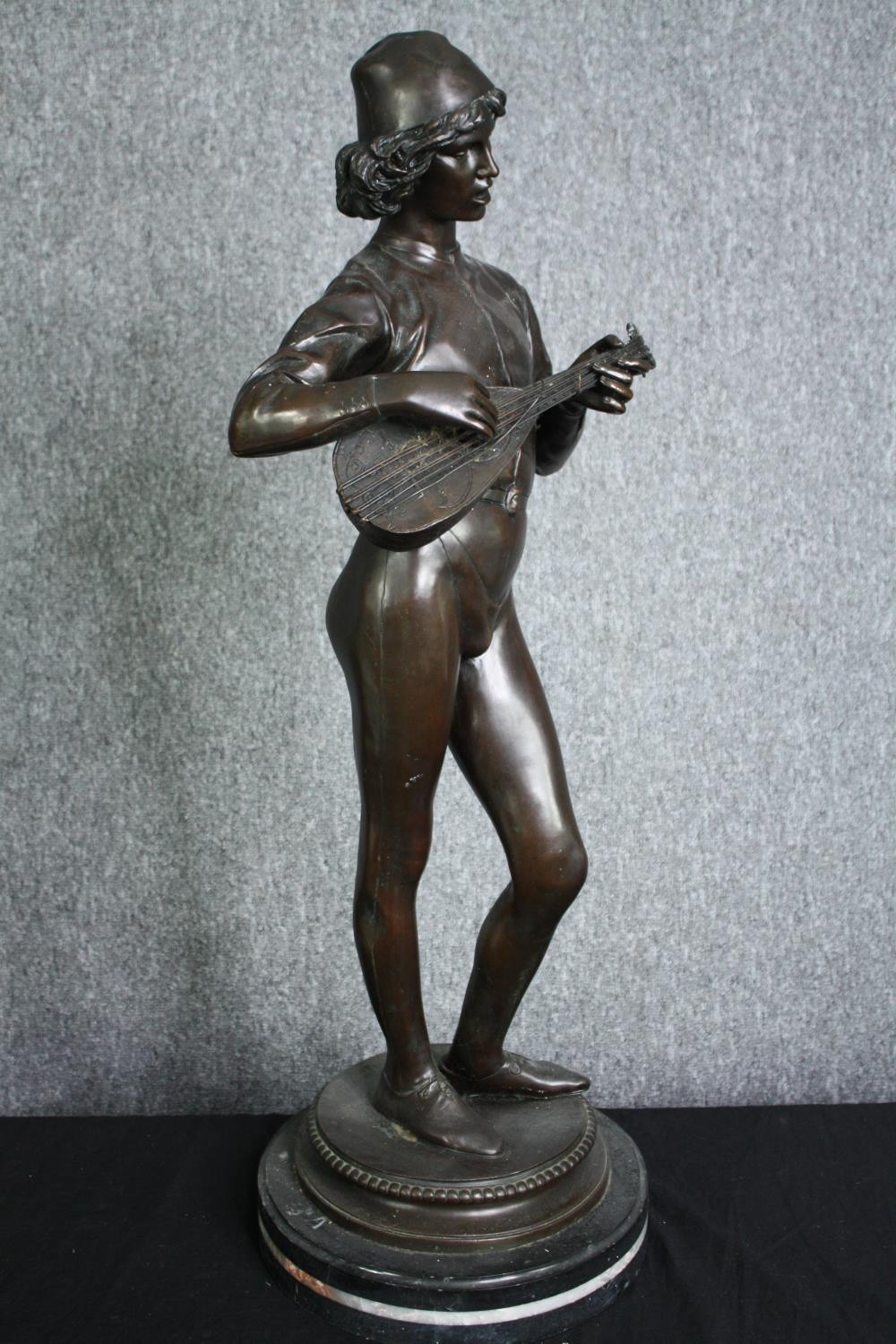 After Paul Dubois (1829-1905), a 19th century patinated bronze figure; Le Chanteur Florentin, a - Image 2 of 7