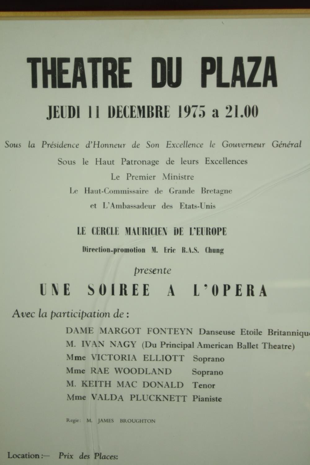 A framed bicentenary Scala poster and a Theatre du Plaza poster. (Cracked glass). H.105 W.74cm. - Image 6 of 7