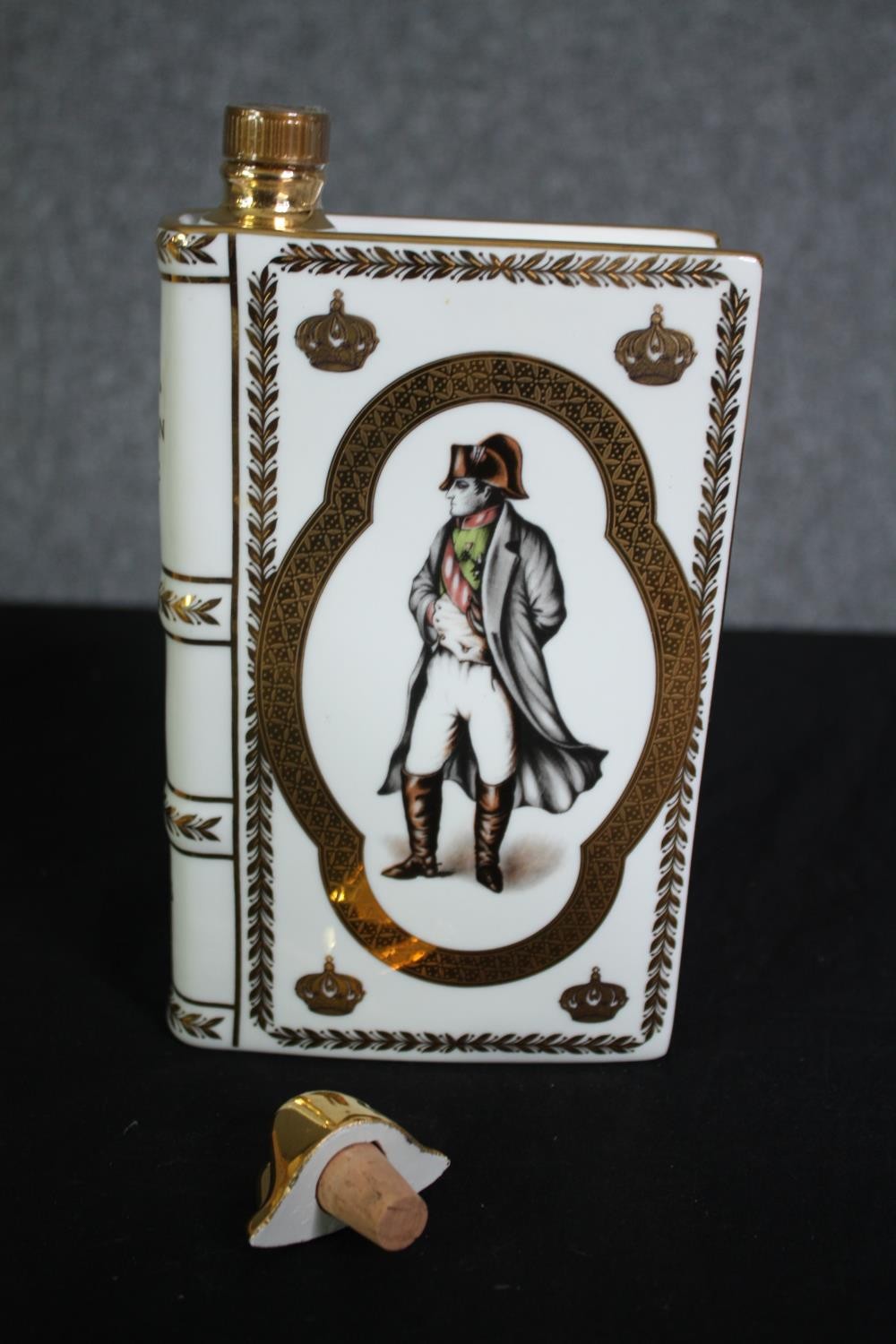 A boxed porcelain flask by Limoges containing Camus Cognac Napoleon brandy. H.25 W.16 D.8cm. - Image 4 of 8