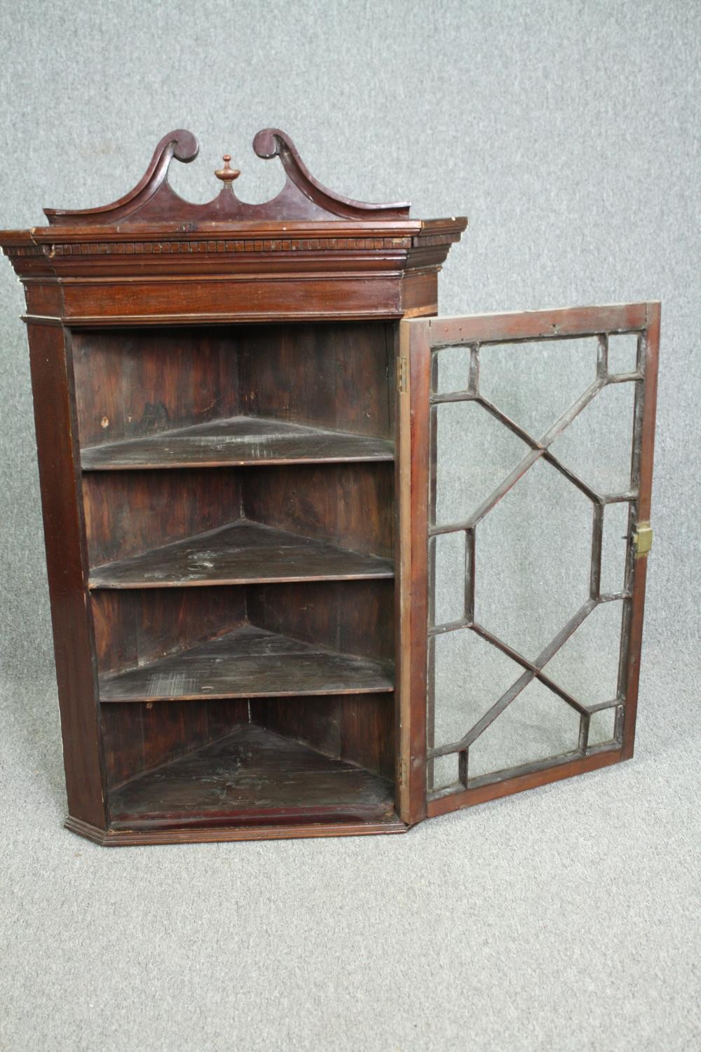 Corner cabinet, 19th century mahogany. H.114 W.70 D.32cm. - Image 4 of 5