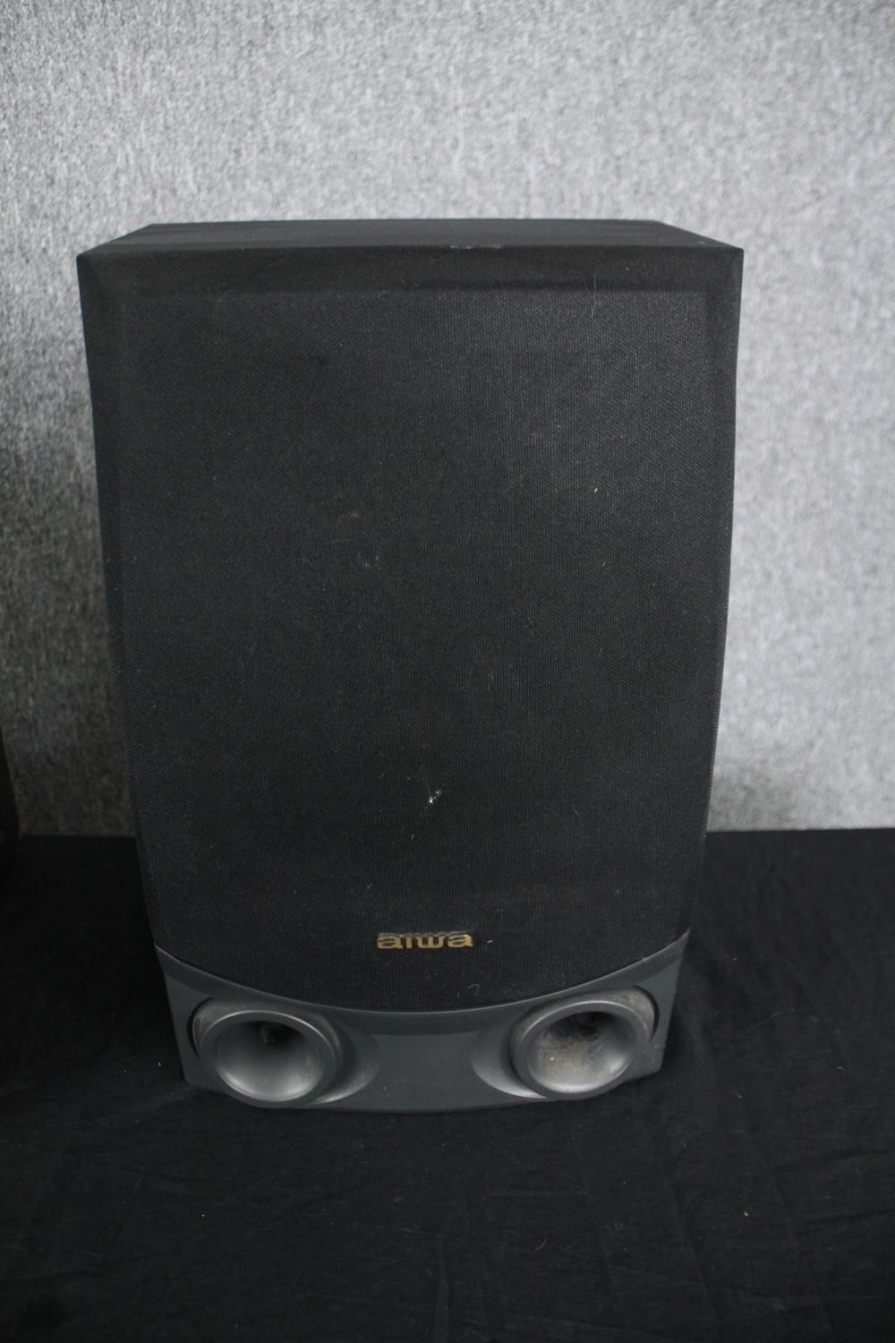 An Aiwa Hi Fi system to include turntable. H.50cm. (Largest). - Image 5 of 6