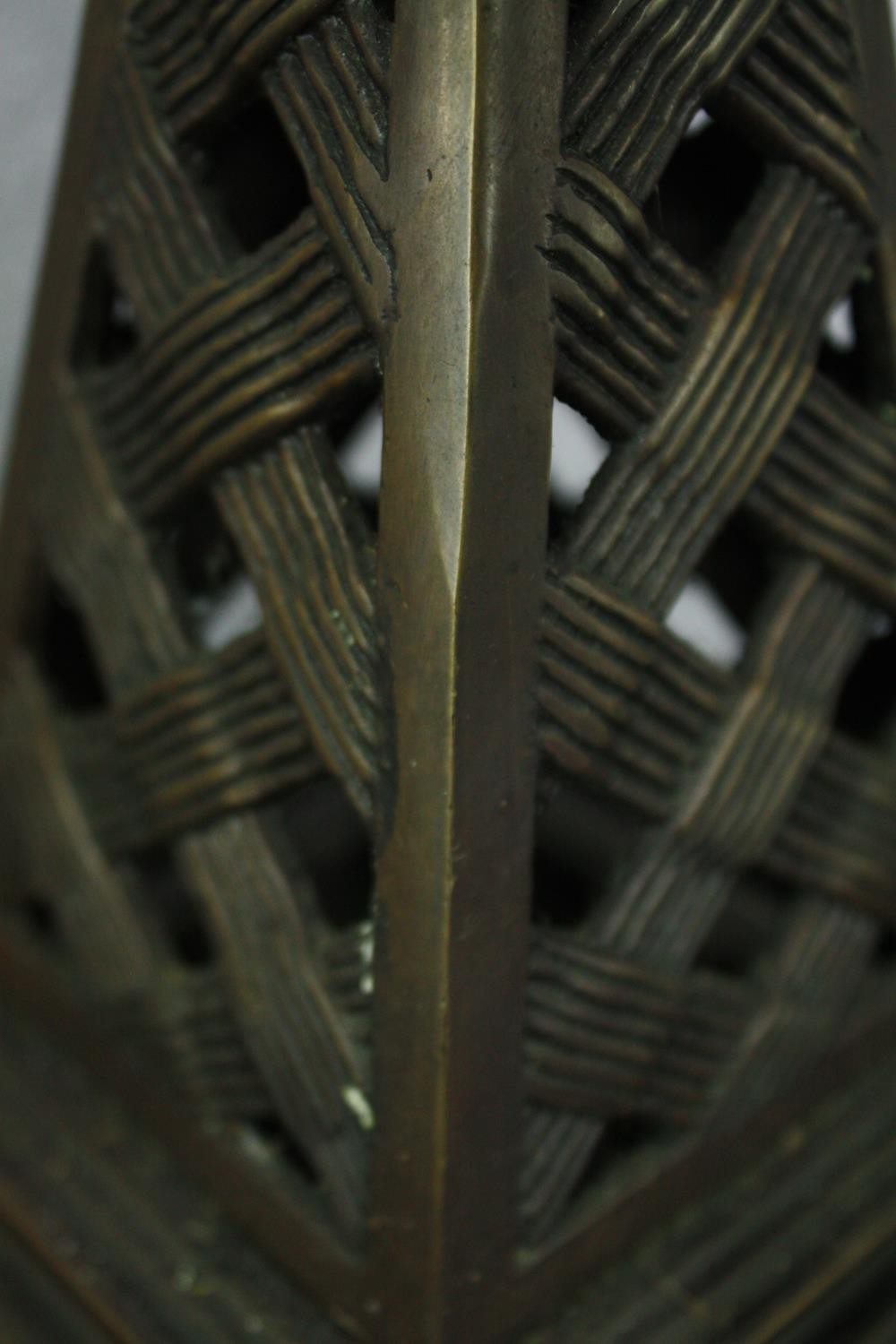 A pair of brass obelisks with basket weave design. H.39cm. (each) - Image 5 of 5