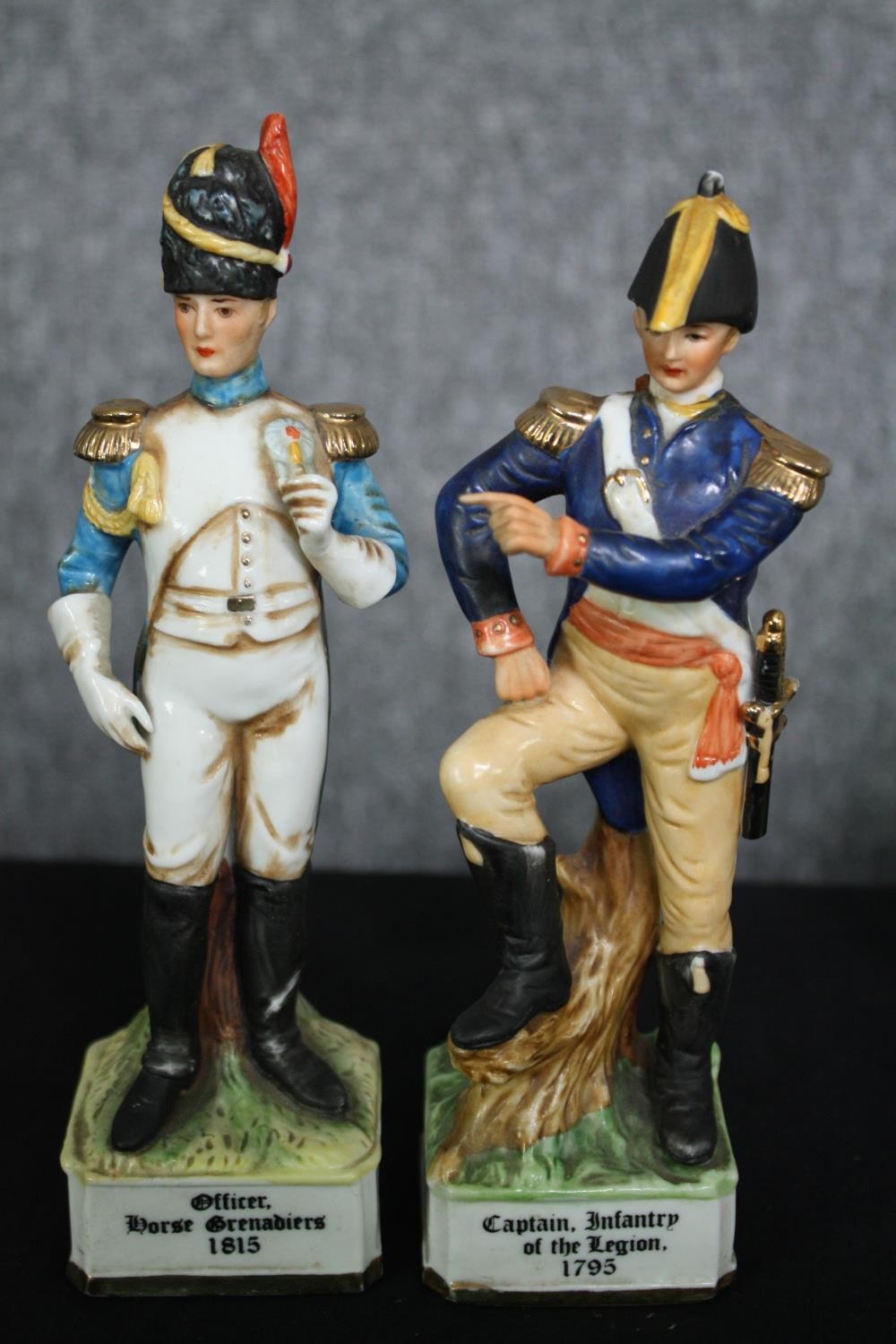 A collection of ceramic 19th century style soldiers, Alfretto, Brinton etc. H.23cm. (largest) - Image 3 of 10