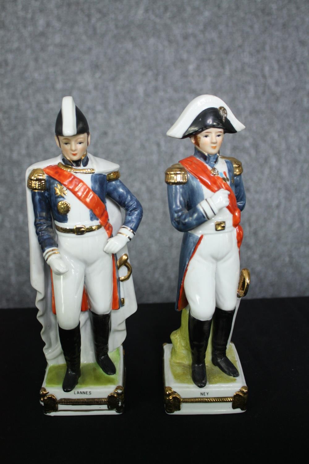 A collection of ceramic 19th century style soldiers, Alfretto, Brinton etc. H.23cm. (largest) - Image 2 of 10