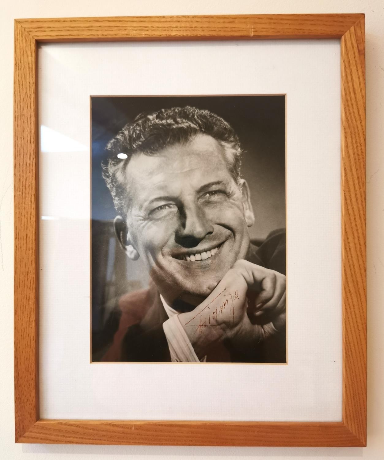 Four 1950's framed and glazed signed black and white photographs of actors, one paired up with a - Image 9 of 22