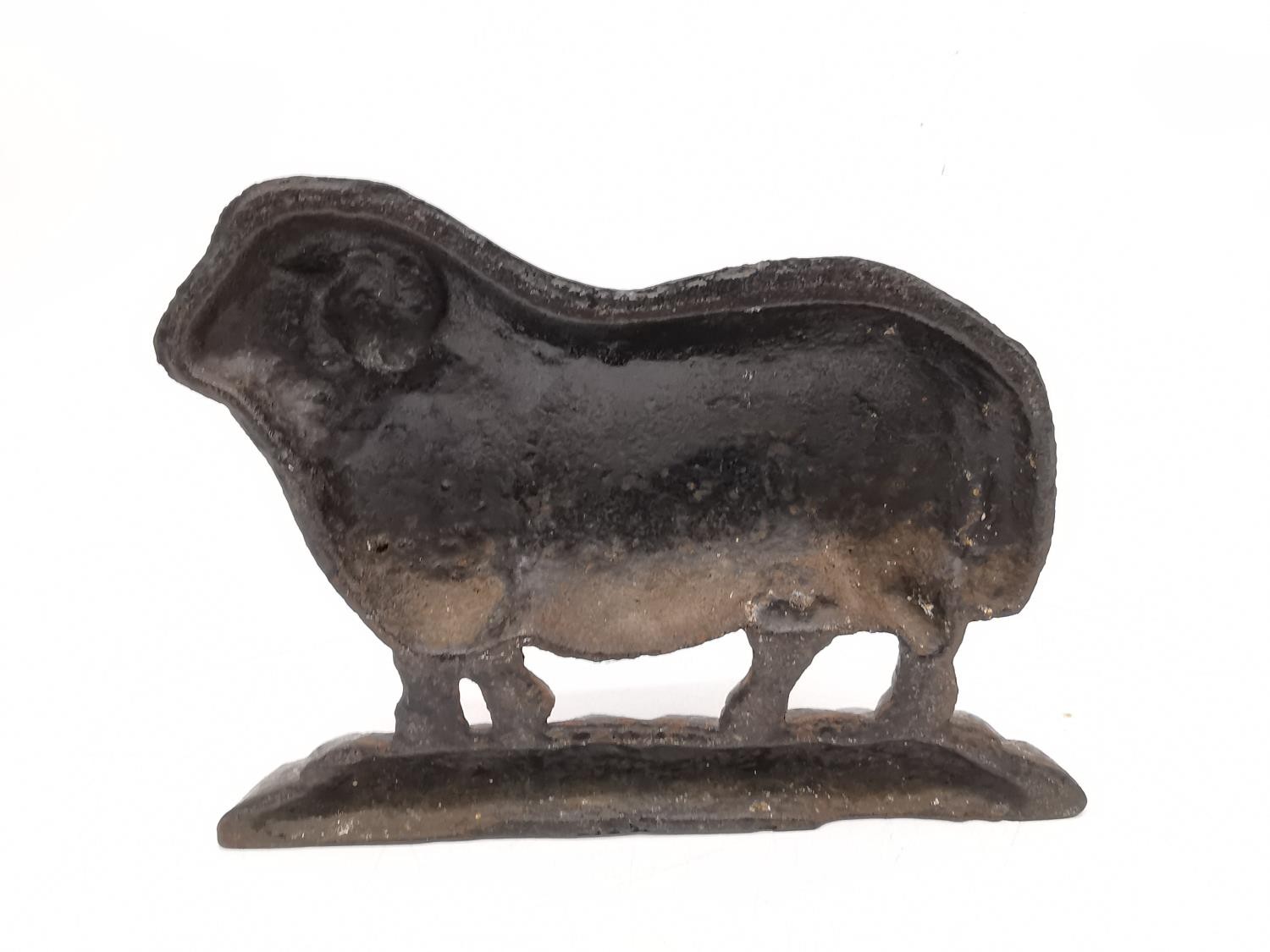 A ate 19th/early 20th century cast iron sheep with curled horns doorstop. H.17 L.23cm. - Image 4 of 4