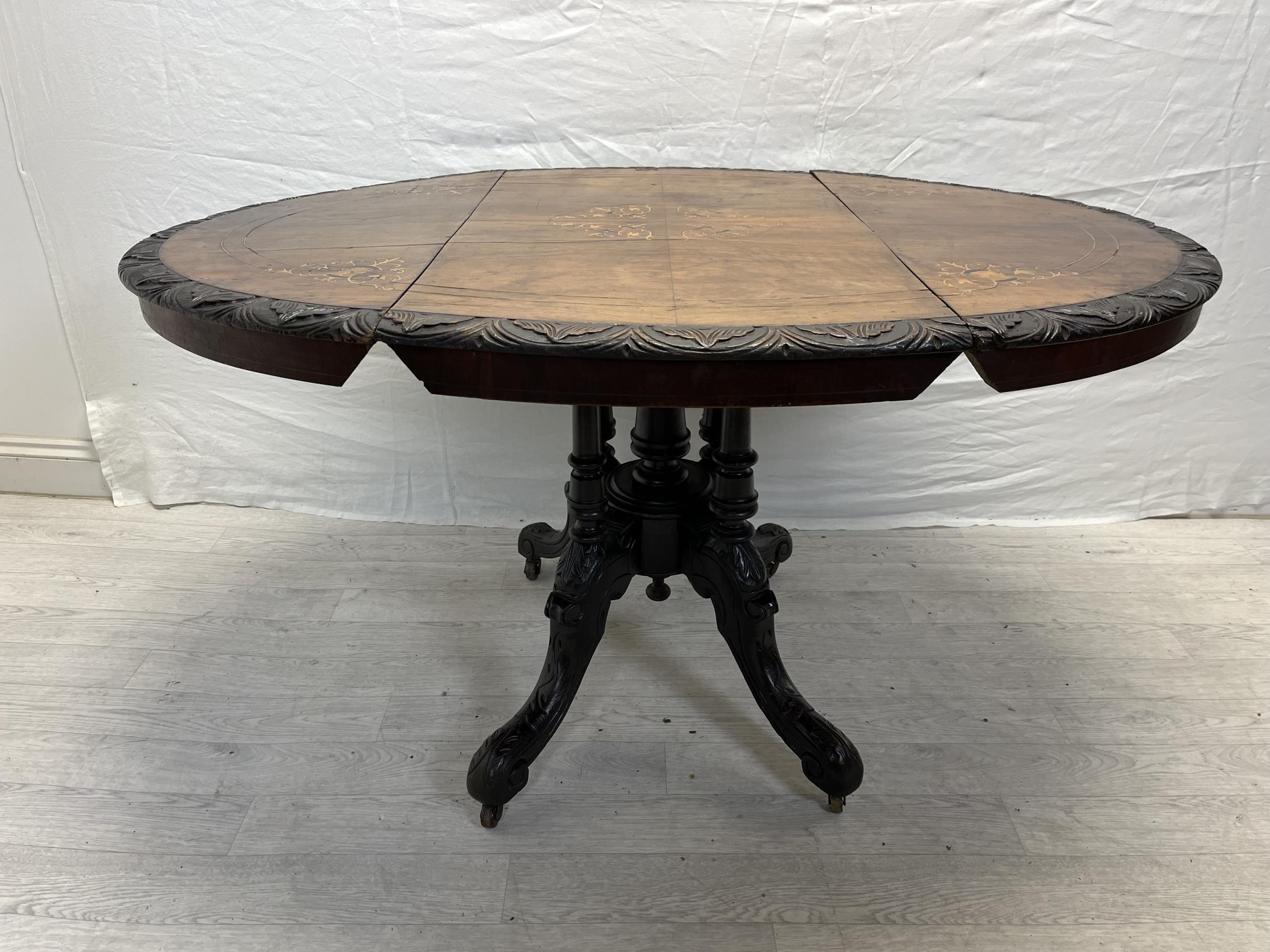 Dining table, 19th century walnut and satinwood inlaid. H.71 W.51 D.99.5cm. Extended W.132.5cm. - Image 4 of 7
