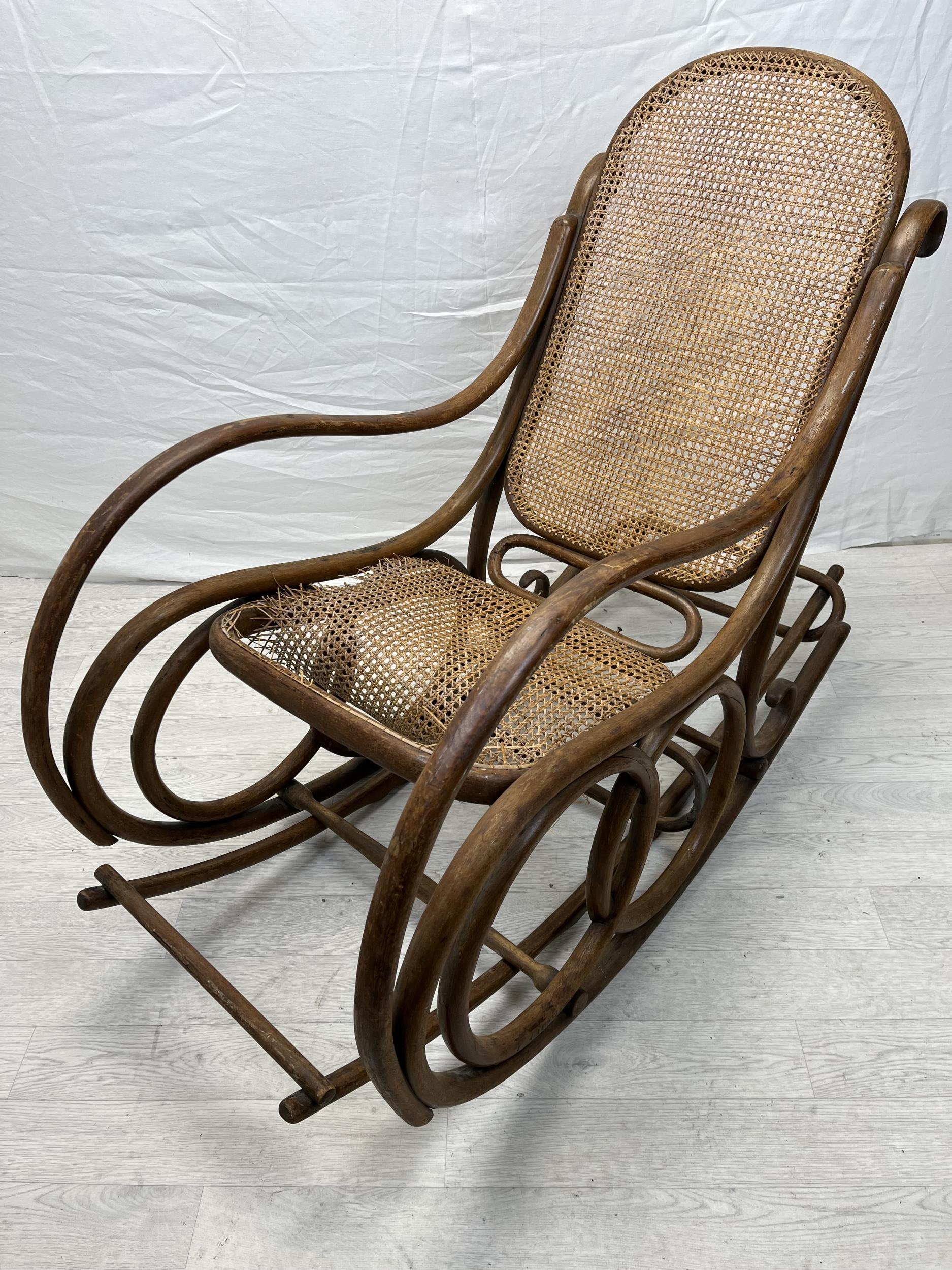 Rocking chair, 19th century Thonet style bentwood with it's separate adjustable runner/footrest. H. - Image 3 of 6