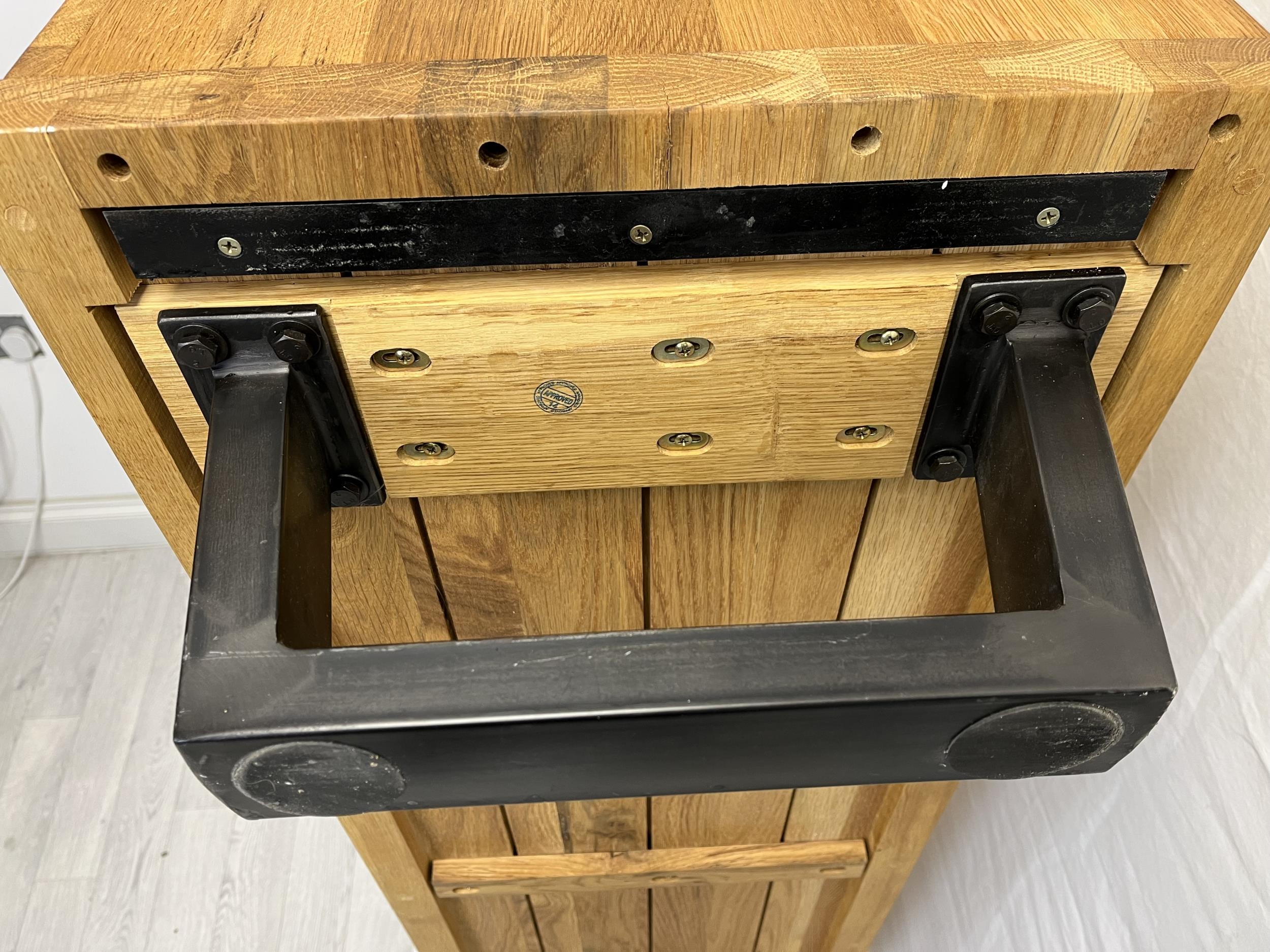 Hi Fi or TV stand, contemporary hardwood on metal supports. H.45 W.138 D..45cm. - Image 6 of 7