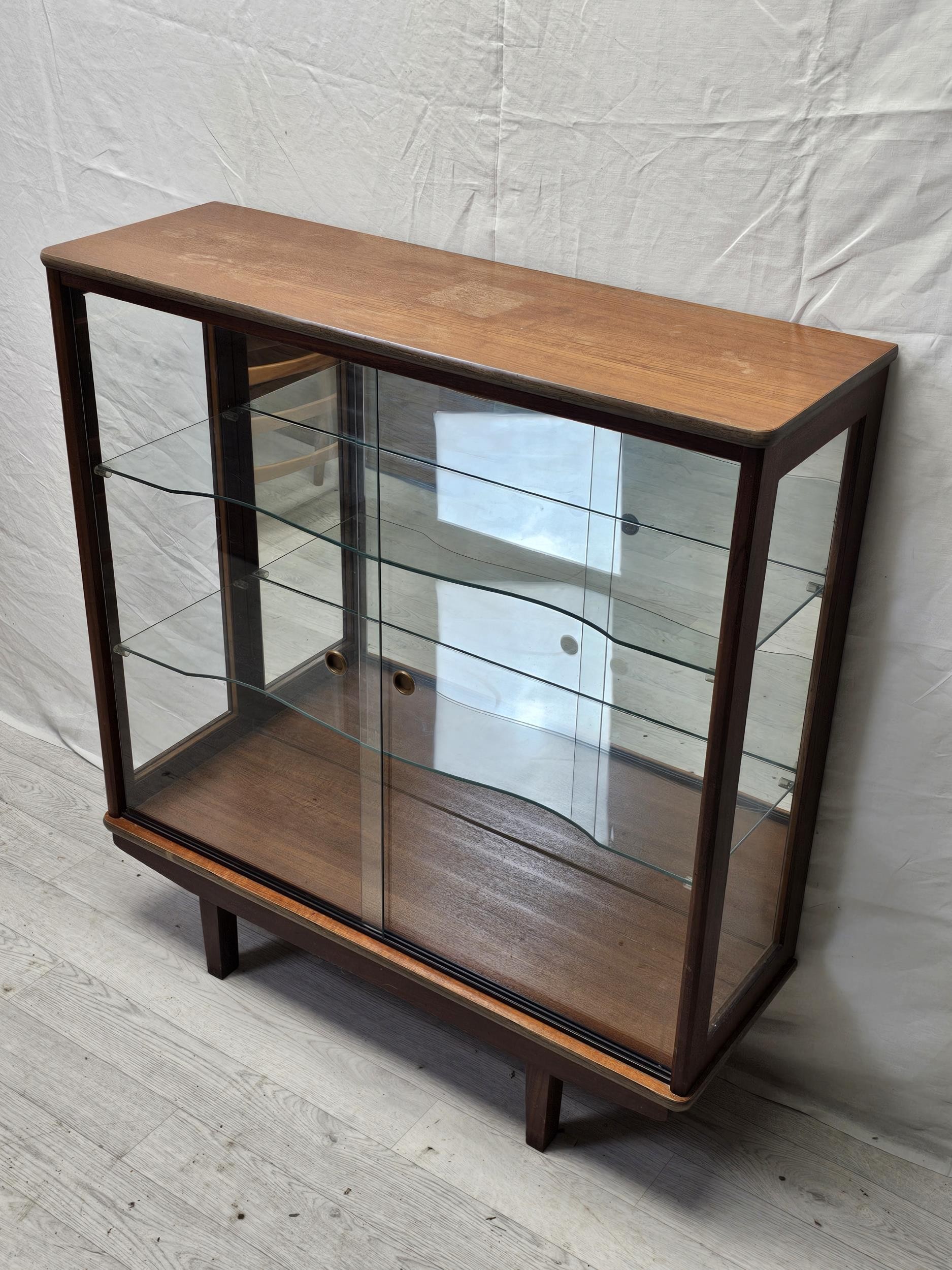 Display cabinet, mid century vintage teak. H.98 W.78 D.39cm. - Image 2 of 5