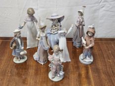 A miscellaneous collection of Lladro figures. Tallest is 26cm.