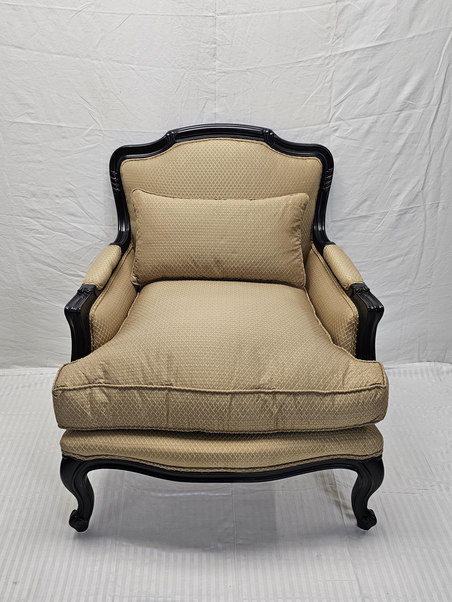 A pair of contemporary (as new) Louis XV style ebonised armchairs. - Image 3 of 6