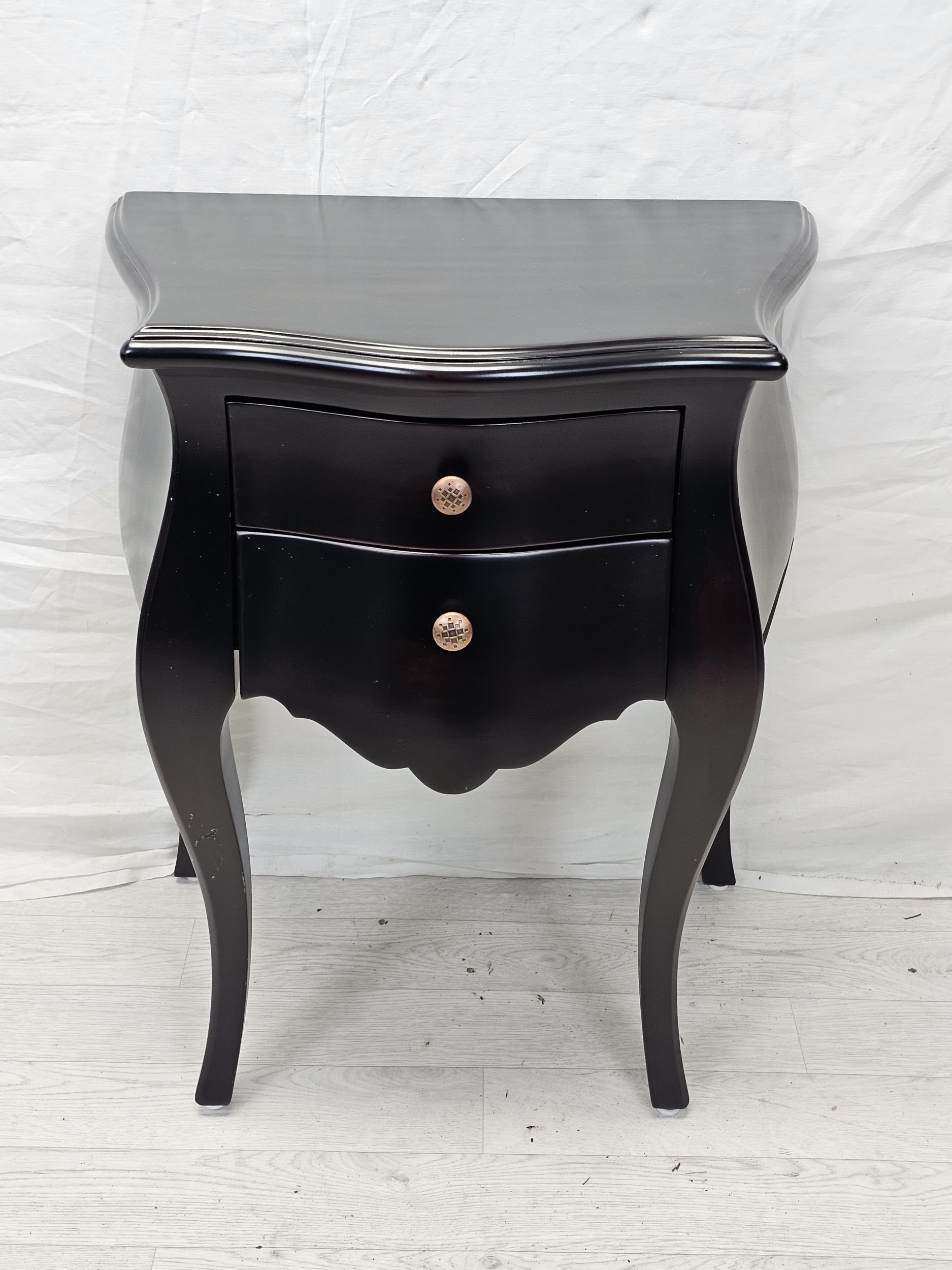 A pair of contemporary ebonised Continental style bedside chests. H.71 W.57 D.49cm. - Image 6 of 10
