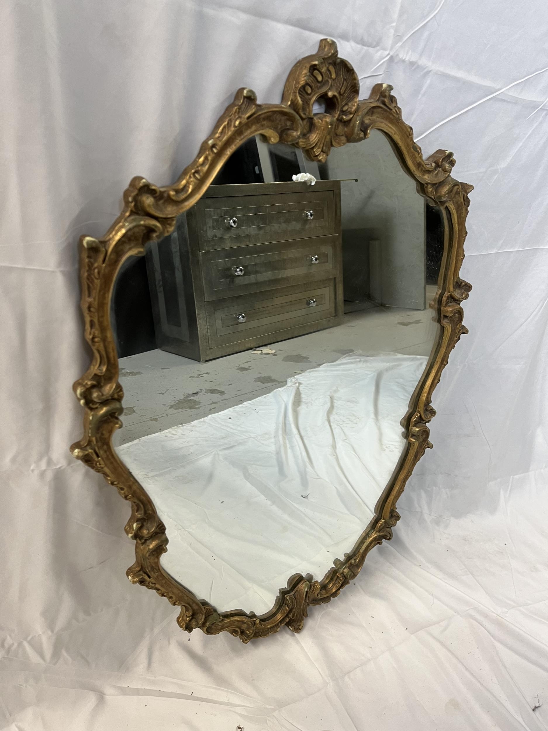 A mid century Rococo style wall mirror in gilt frame. H.81 W.59cm. - Image 2 of 5