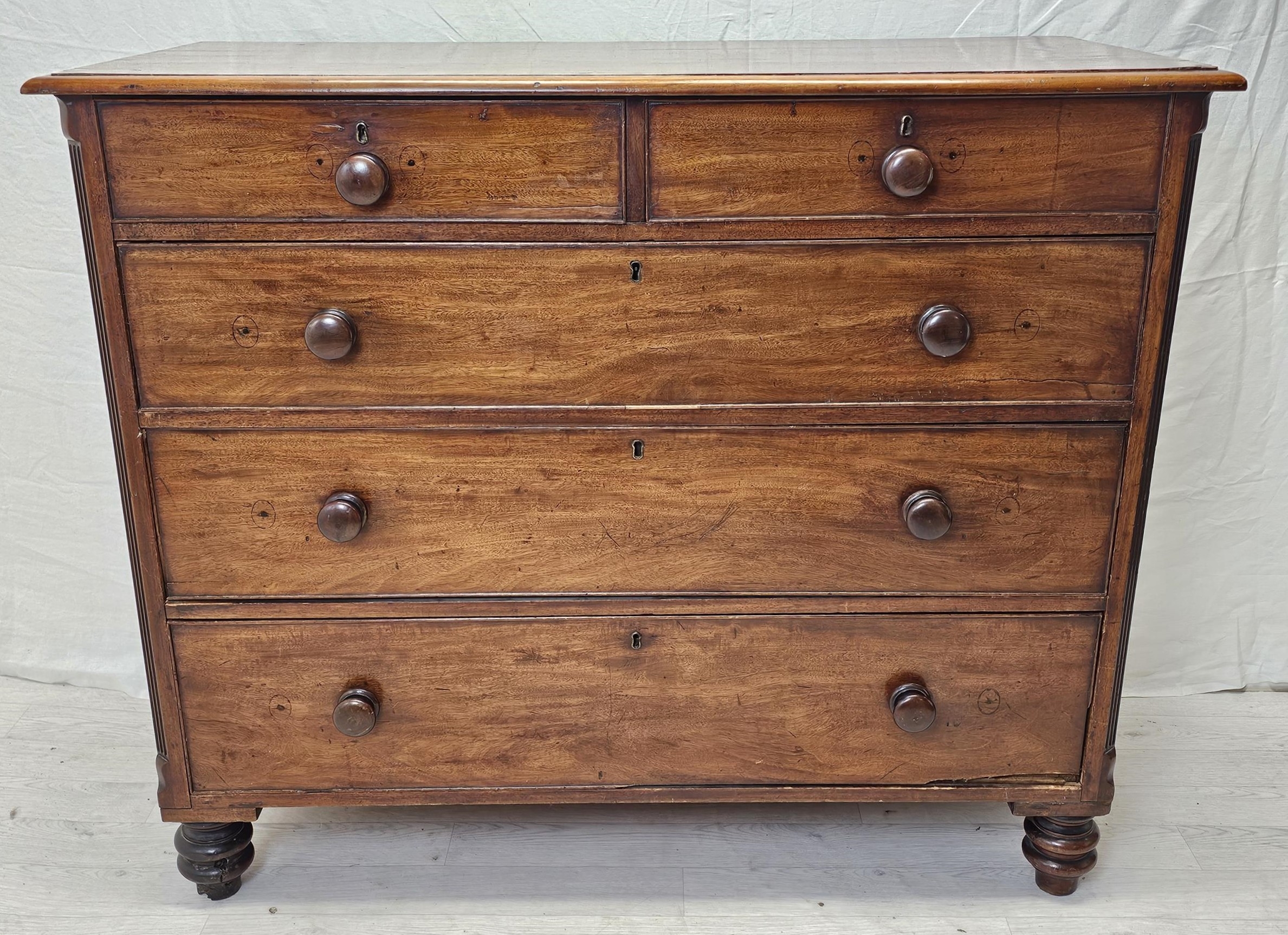 Chest of drawers, 19th century mahogany. H.103 W.121 D.60cm.