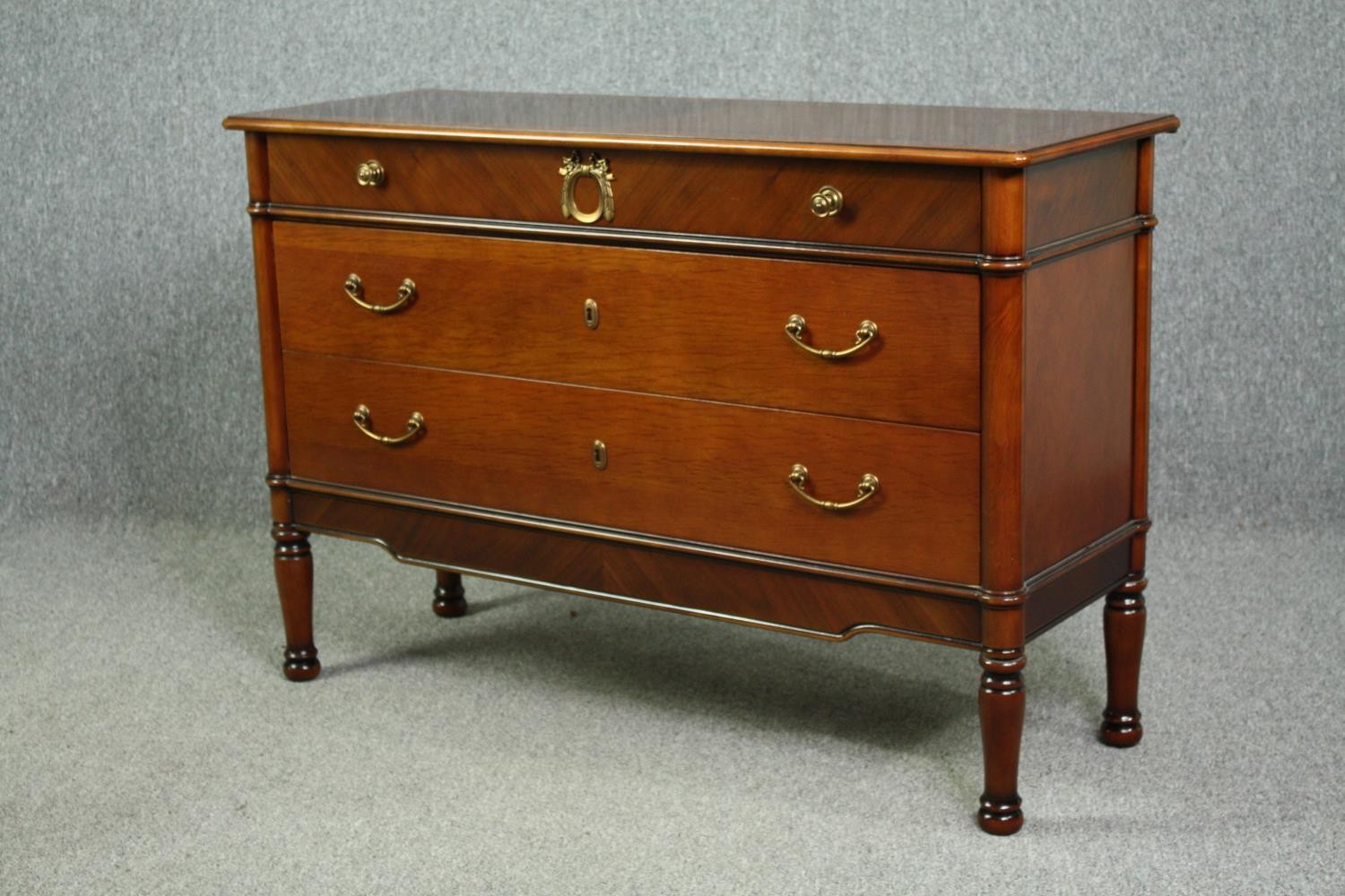 Chest of drawers, contemporary Empire style cherrywood. H.80 W.119 D.42cm. - Image 3 of 8