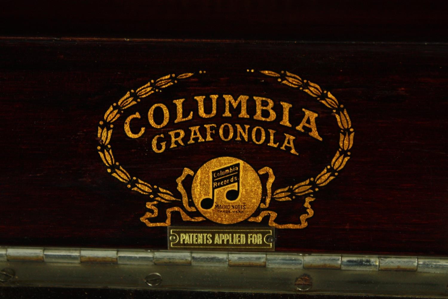 A mahogany cased Columbia Grafonola gramophone along with a collection of 78 rpm records. H.86 W. - Image 9 of 12