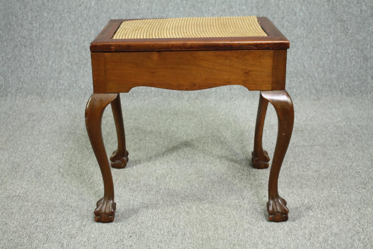 Piano stool, early 20th century mahogany Georgian style. H.54 W.56 D.41cm. - Image 5 of 5