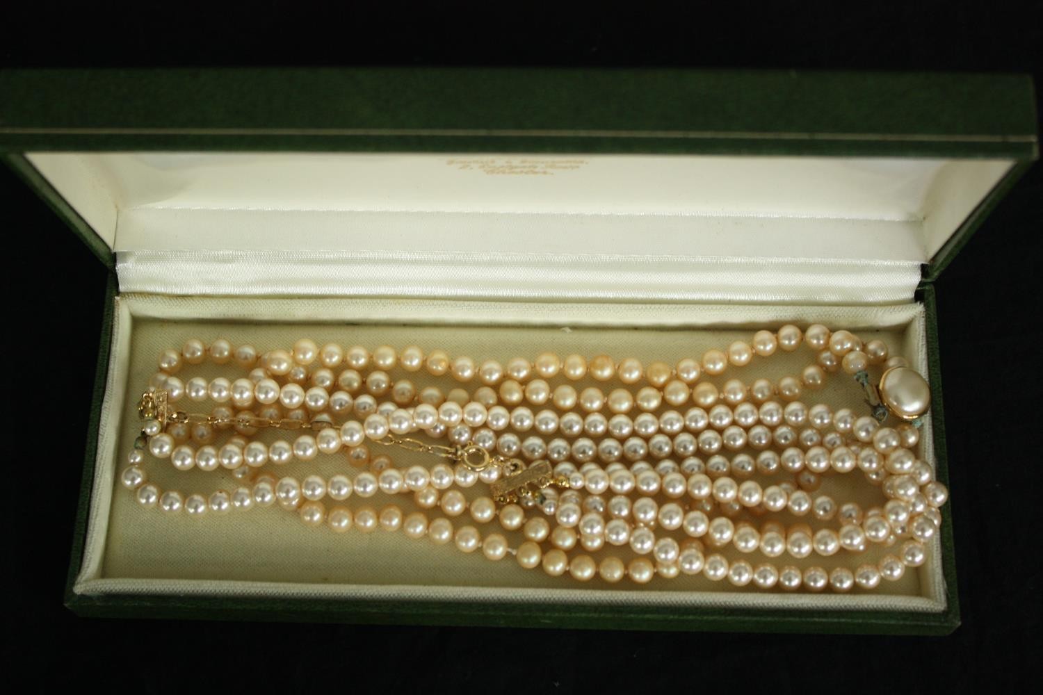 A collection of jewellery, including a Jasper bead necklace, faux pearl necklaces, a Tanzanite - Image 4 of 12