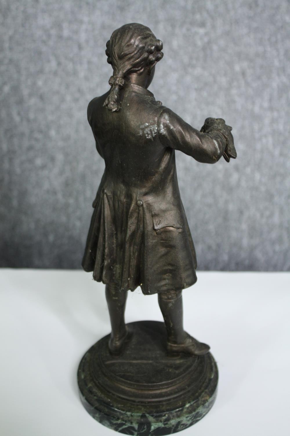 After Jean Louis Gregoire, a 20th century spelter figure: Mozart. spelter H.31cm. - Image 3 of 7