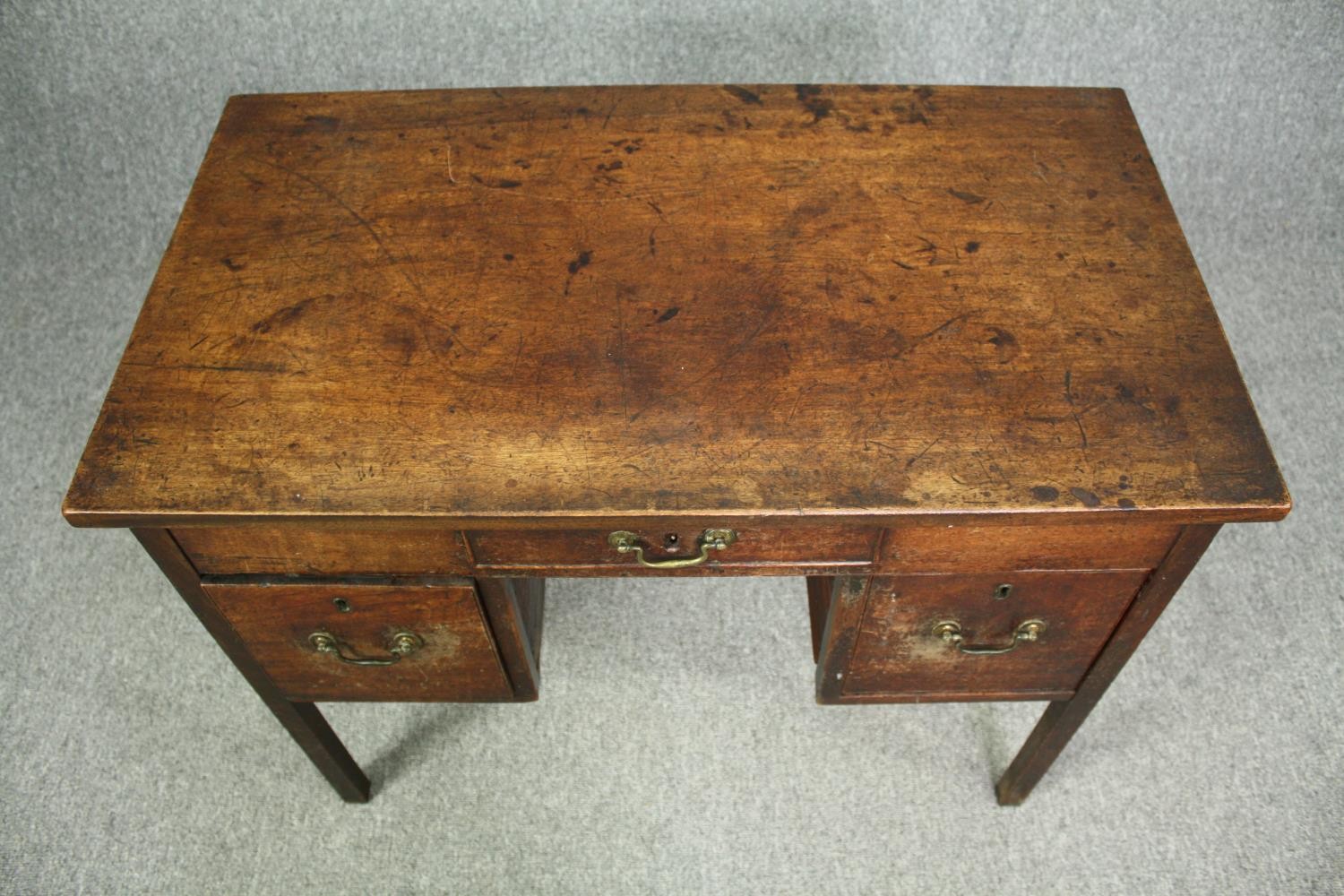 Kneehole desk, 19th century mahogany. H.68 W.86 D.48cm. - Image 5 of 6